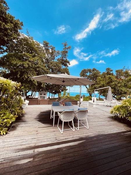 Beachfront dining terrace