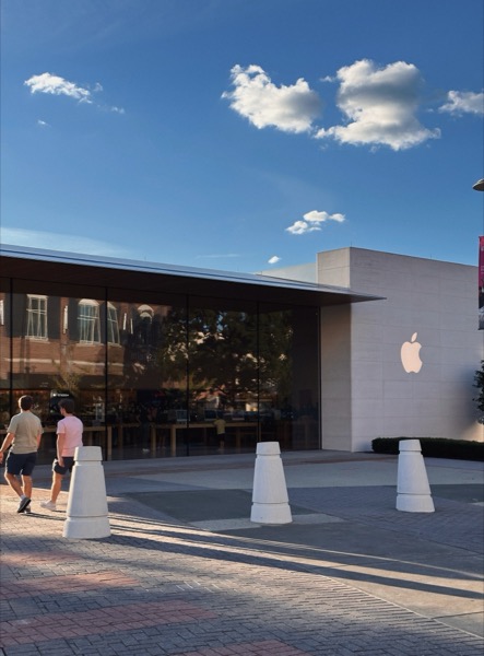 Apple Store architecture