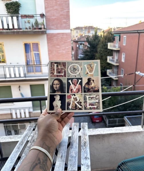 Louvre souvenir in Rome